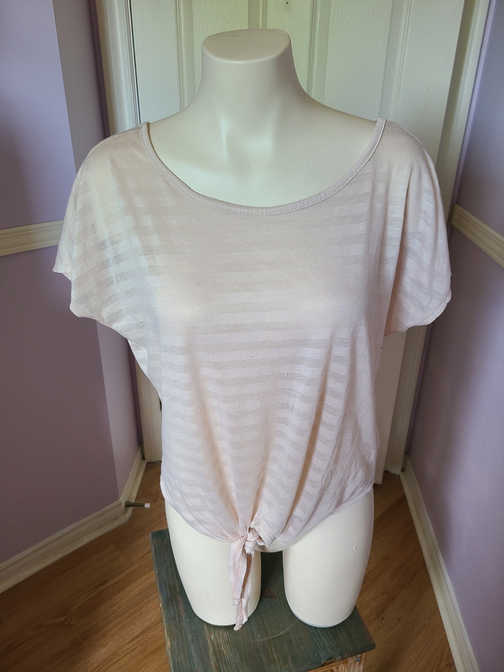 New Look Women's Short-Sleeve Tie-Front Tee in Pale Pink